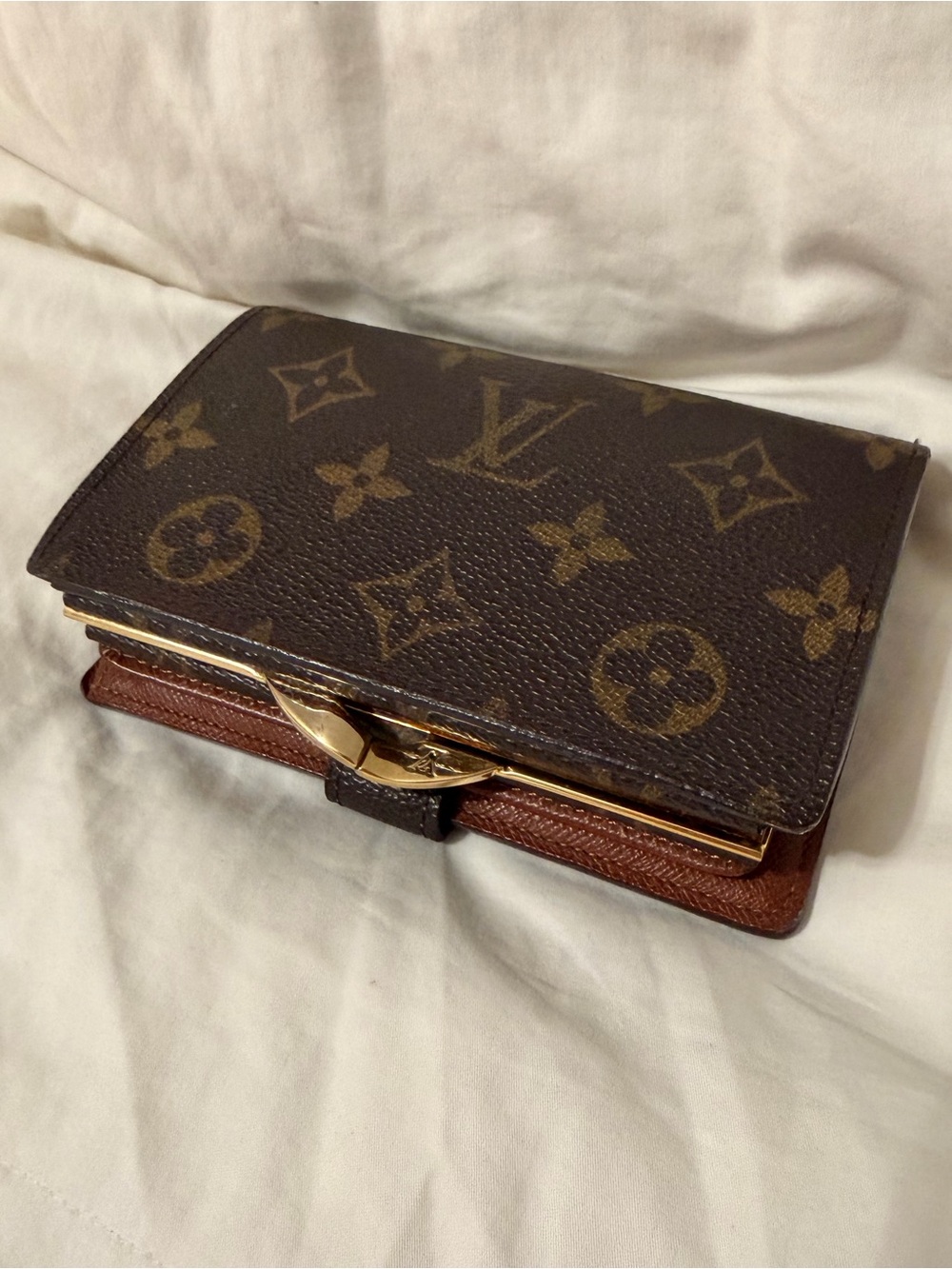 Louis Vuitton Viennoise monogram kiss lock wallet - Picture 9 of 11